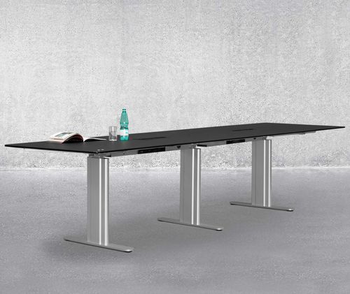 Tavolo da conferenza contemporaneo - HILOW  - Montana Furniture - in laminato / in acciaio con rivestimento a polvere / con supporto in acciaio termolaccato