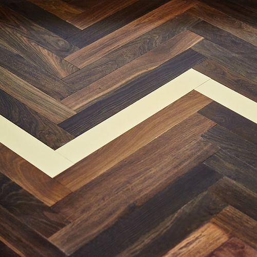 Parquet massello - BOHEMIAN WORKS - in rovere / con intarsio in metallo / con intarsio in legno