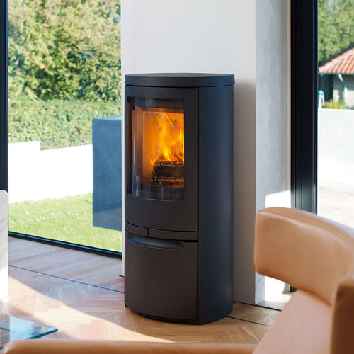 Stufa a legna - COSMO  - Jydepejsen A/S - 0 - 5 kW / 8 kW / a pavimento