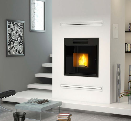 Stufa a pellet - PERSEO - Pasqualicchio - 10 kW...20 kW / 20 kW...50 kW / da parete
