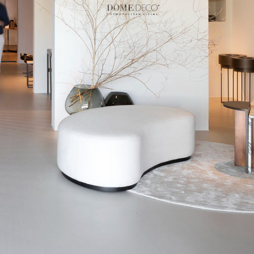Ottomana contemporanea - CURVE - EUROFASHION HOMETEXTILES & CONCEPTS - in tessuto / in faggio / semicircolare