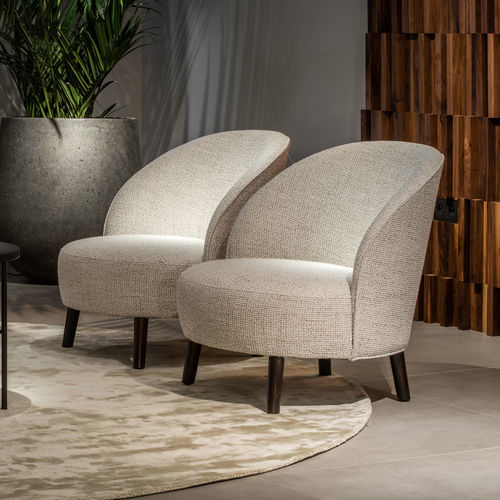 Poltrona contemporanea - BAYRON - EUROFASHION HOMETEXTILES & CONCEPTS - in tessuto / in faggio / con schienale alto