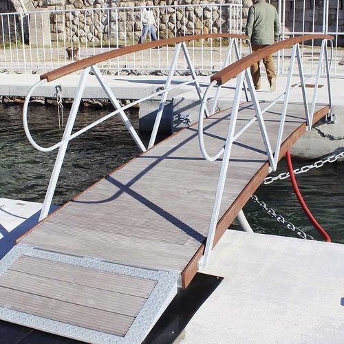 Ponte in acciaio - MARINA EQUIPMENT  - Marinetek - in legno / composito / reticolare