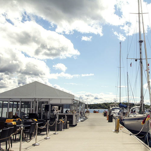 Banchina galleggiante in calcestruzzo - COMERCIALE - Marinetek