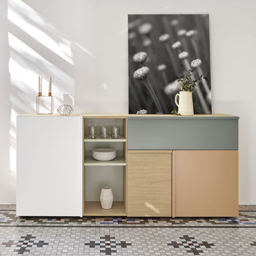 Credenza alta - MYA - MEGAMOBILIARIO - con piedi alti / contemporanea / in legno