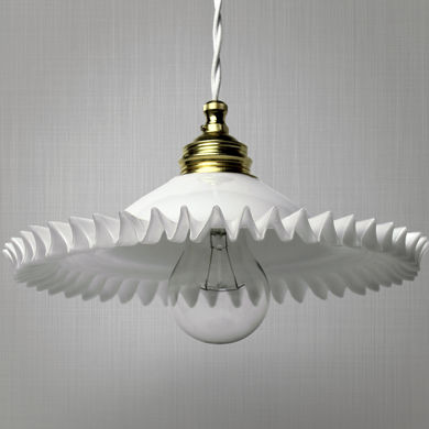 Lampada a sospensione - CURLED - Llinàs BCN - in vetro soffiato / in porcellana / classica