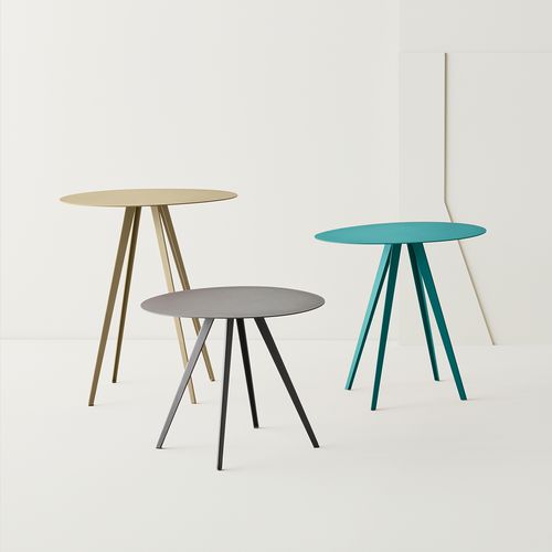 Tavolo d'appoggio contemporaneo - AGORÀ - SEGIS - in acciaio con rivestimento a polvere / con supporto in acciaio termolaccato / ovale