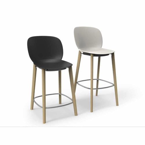 Sgabello da bar design - Plose - SEGIS - in legno / con supporto in legno / imbottito