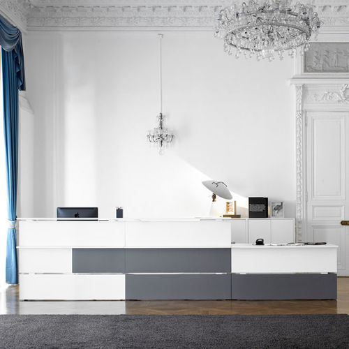 Banco reception curvo - MAHIA - FAMO - in legno