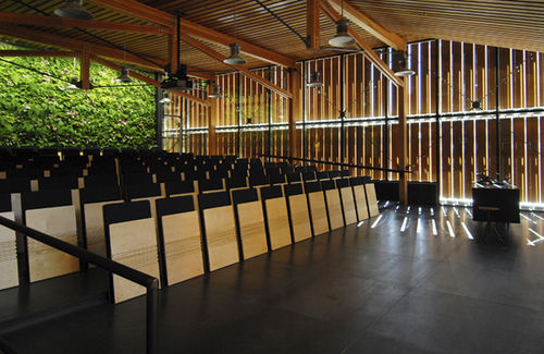Sedia per auditorium in tessuto - JUMPSEAT™ - Sedia Systems - in compensato stampato / imbottita / pieghevole