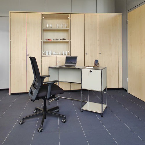 Scrivania da terra - SYSTEM4 - Viasit GmbH - contemporanea / in metallo / in acciaio