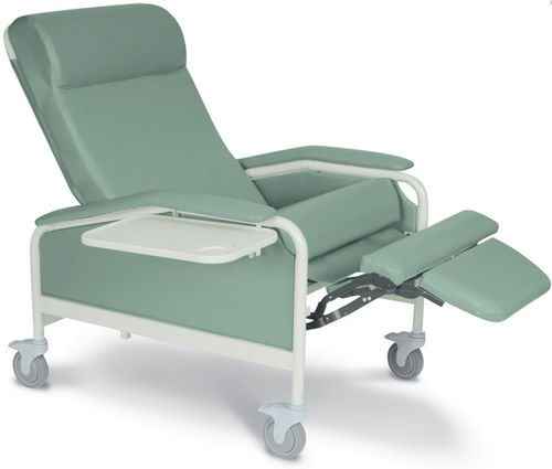 Poltrona medica in poliuretano - 6540 / 6541 - Winco Mfg, LLC - inclinabile / con rotelle / con poggiagambe