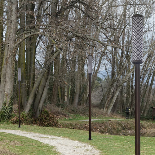 Colonna luminosa contemporanea - SURSUM CORDA - Inverlight Srl - in acciaio inossidabile / in policarbonato / in opalina