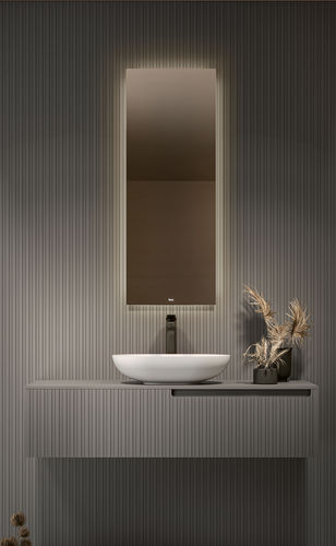 Specchio da bagno a muro - HALO - Fiora - sospeso / per uso contract / moderno