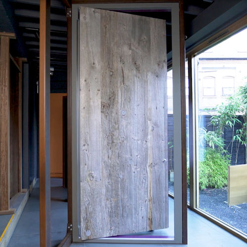 Porta d'ingresso - BARN  - Urban Front - in rovere / in pino / battente