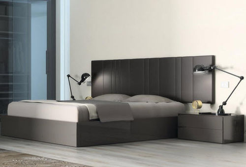 Letto matrimoniale - D2  - VIVE - MUEBLES VERGE S.L. - contemporaneo / con testiera imbottita / con base contenitore