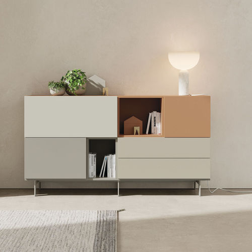 Credenza contemporanea - ON APARADOR 8 - VIVE - MUEBLES VERGE S.L. - in legno laccato opaco / con ripiano / su misura