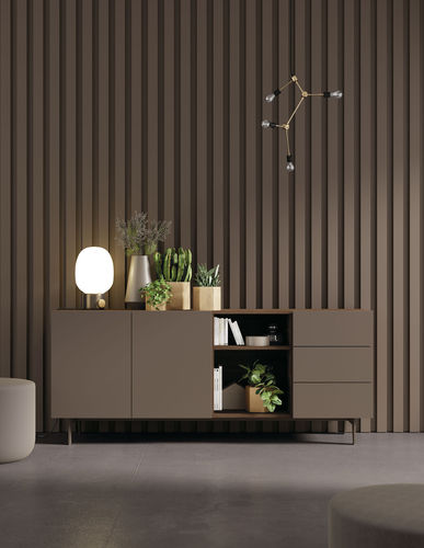 Credenza moderna - COMPACT APARADOR 8 - VIVE - MUEBLES VERGE S.L. - in noce / impiallacciata in legno / in legno laccato opaco