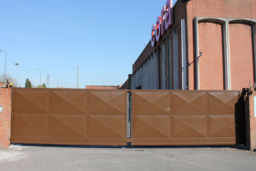 Cancello battente - SMF Services - scorrevole / in metallo / a sbarre