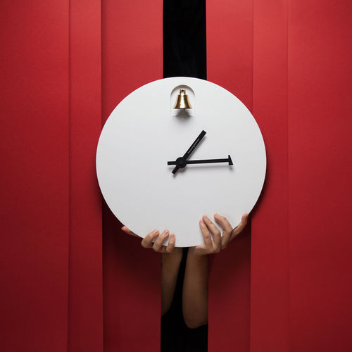 Orologio contemporaneo - DINN  - DIAMANTINI & DOMENICONI - a muro / analogico / in legno laccato