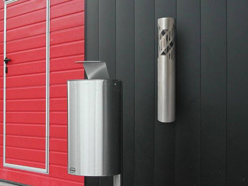 Portacenere a muro - ZEST - Design espaces - in acciaio inossidabile / per esterni / per spazio pubblico