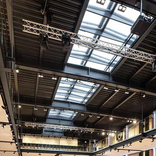 Lucernario per tetto piano - RIDGELIGHT WITH BEAMS - VITRAL - a doppi vetri / con cornice di supporto in lamiera / in vetro