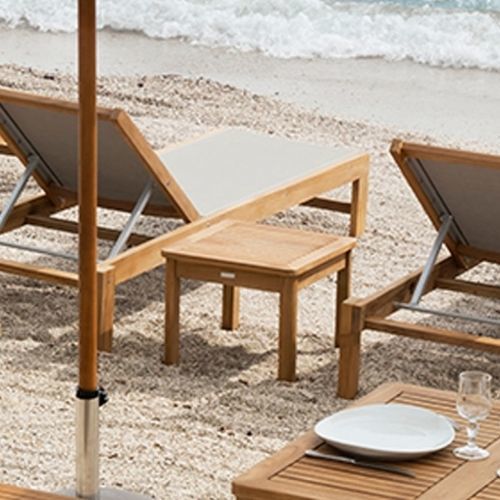 Tavolo d'appoggio contemporaneo - IBIZA - VLAEMYNCK - in teak / con supporto in teak / quadrato