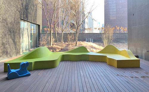 Panca design originale - RIVER MUST FLOW - SIXINCH Furniture - Design - Foamcoating - in schiuma ad alta densità rivestita / con schienale / senza braccioli