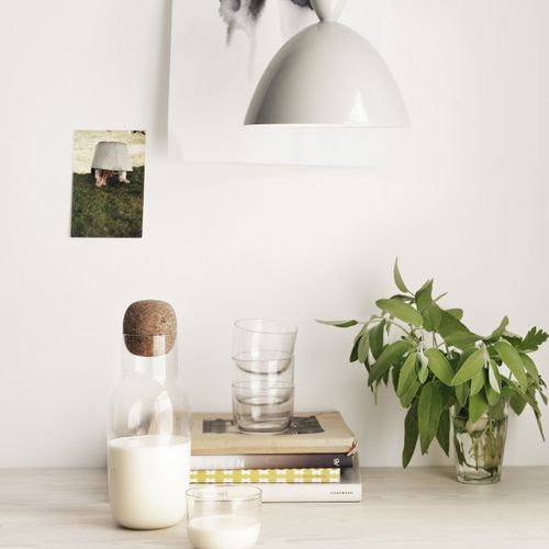 Caraffa in vetro - CORKY - Muuto - in sughero / contract / per uso domestico