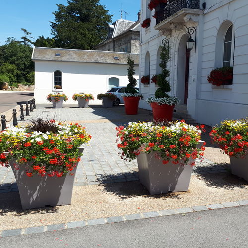 Fioriera in polietilene - GAL'B - ATECH - contemporanea / per spazi pubblici / per hotel