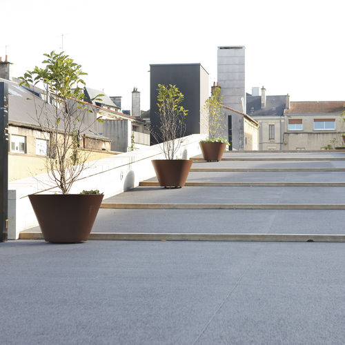 Fioriera in acciaio galvanizzato - CLAUDIA  - FREPAT URBAN EQUIPMENT - in corten / rotonda / conica