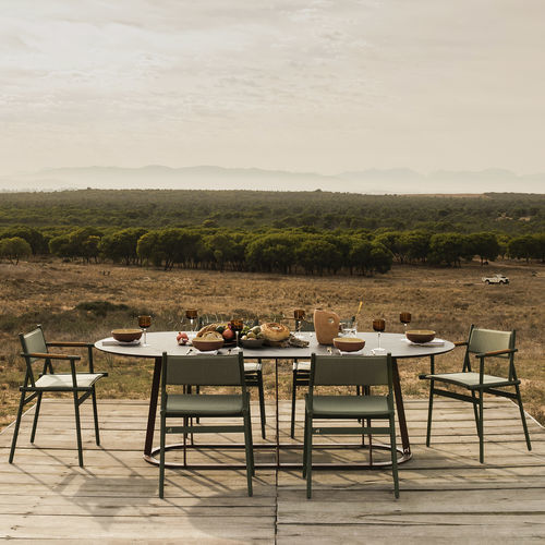 Tavolo da pranzo contemporaneo - Plat-O Flat-Oval 10 - HALDANE - in Dekton® / con supporto in acciaio inossidabile / ovale