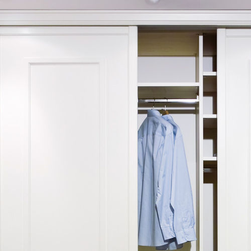 Armadio contemporaneo - SUSPENSA : SF - SAHECO - in legno / a porte scorrevoli