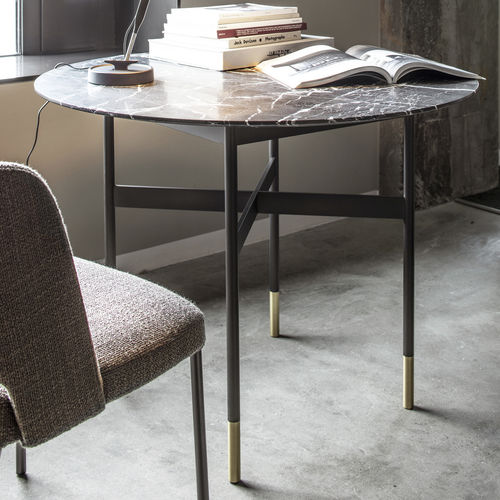 Tavolo contemporaneo - HARRI - more - in legno massiccio / impiallacciato in legno / in ottone