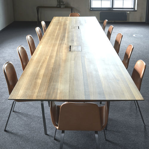 Tavolo da conferenza contemporaneo - LAX XXL - more - impiallacciato in legno / in legno massiccio / con supporto in acciaio termolaccato