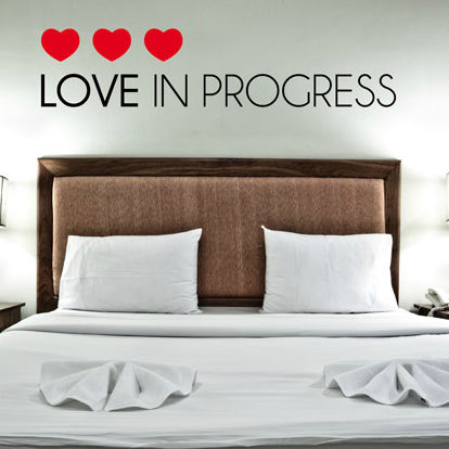 Adesivo da parete con testo - LOVE IN PROGRESS 	 - Paristic - ornamentale