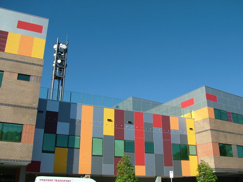 Rivestimento di facciata in pannelli - AUBURN HOSPITAL - Vitragroup - in fibrocemento / lucido