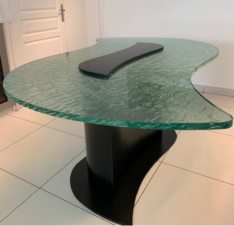 Tavolo design originale - ThinkGlass - in MDF / in vetro / con supporto in metallo