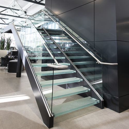 Gradino in vetro - ThinkGlass - antiscivolo / prefabbricato / su misura