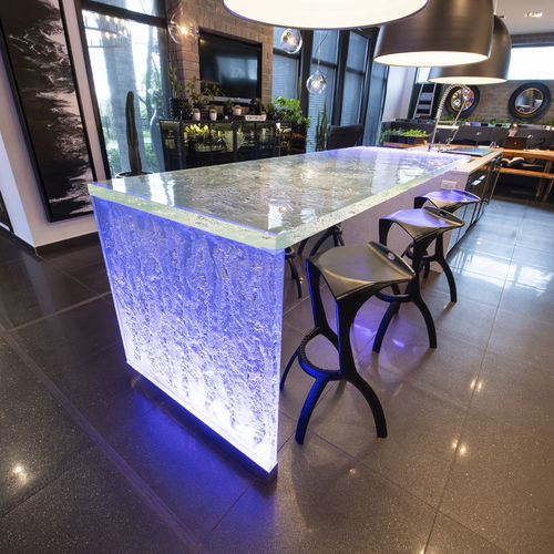 Bancone da cucina - Thibodeau - ThinkGlass - in vetro / dritto / luminoso