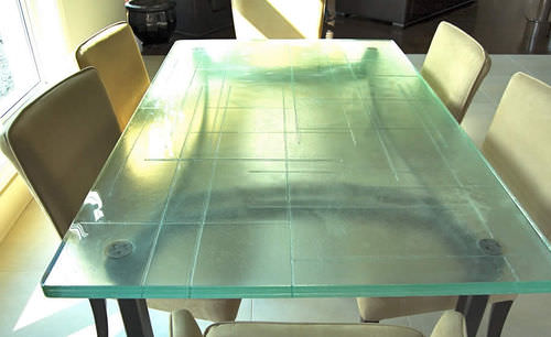 Tavolo contemporaneo - BOLD PRESENCE - ThinkGlass - in vetro / rettangolare