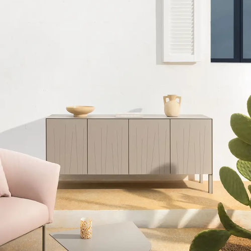Credenza contemporanea - Ninfea - FAST SPA - in alluminio verniciato / con ripiano / con ante battenti