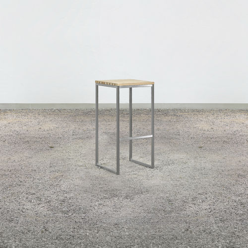 Sgabello da bar contemporaneo - on_07 - Silvio Rohrmoser - in larice / con supporto in acciaio inossidabile / con 4 gambe