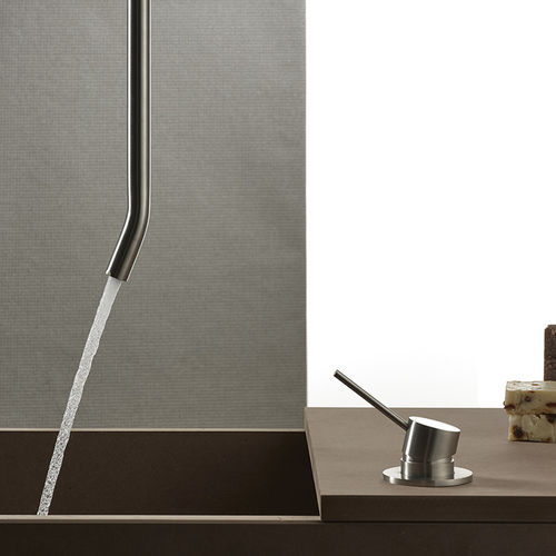 Bocca per lavabo in acciaio inossidabile - CORSIVO 11001 - MINA Rubinetterie - da soffitto / arancione / verde