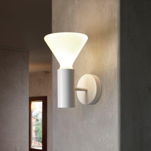 Applique contemporanea - pin W160 - Andcosta - da interno / in vetro soffiato / in alluminio laccato