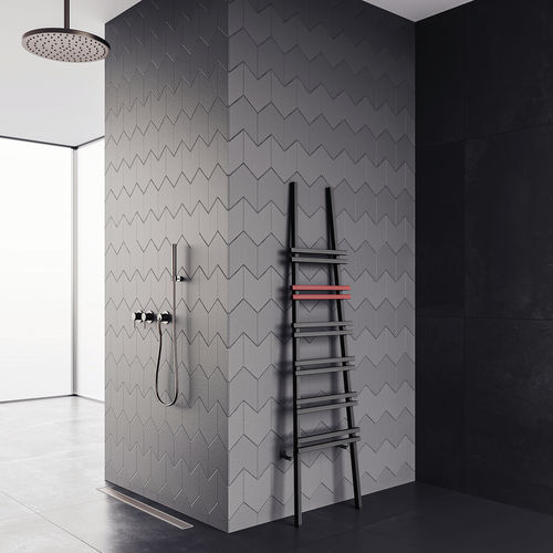 Scaldasalviette elettrico - CARISA JACOBS F - Carisa Designer Radiators - ad acqua calda / 501 w...750 w / contemporaneo