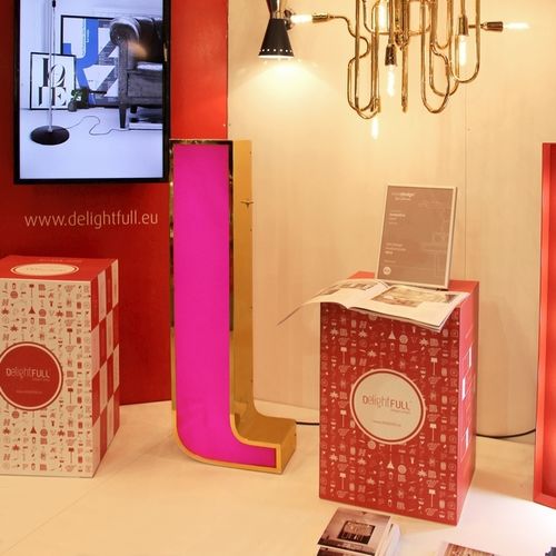 Lampada da terra - LETTER L - DelightFULL - in ottone lucidato / in acrilico / design originale