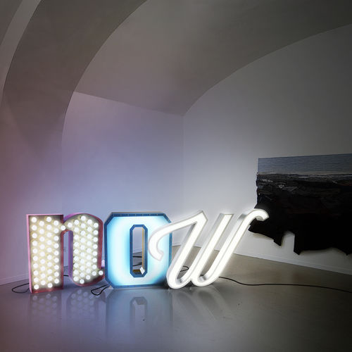 Lampada da terra - LETTER N - DelightFULL - in alluminio / design originale / con cavo