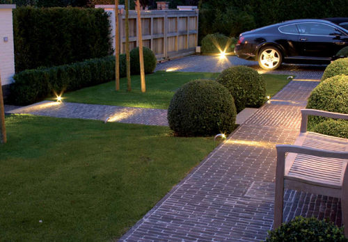 Lampioncino da giardino - COURBES OUT : UNO - 100% LIGHT bvba  - contemporaneo / in metallo / LED