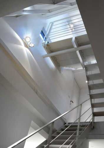 Faretto a muro - B-ART + : 2T - 100% LIGHT bvba  - alogeno / rotondo / in metallo